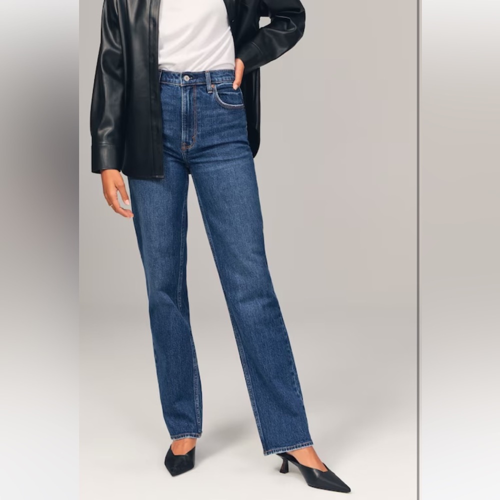 Ultra High Rise 90s Straight Jean Dark Wash